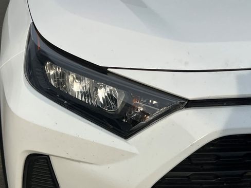 Certified 2022 Toyota RAV4 LE image 14