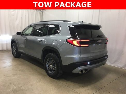 Used 2025 GMC Acadia Elevation image 6