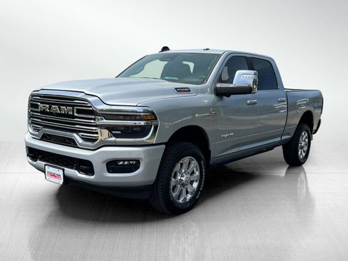 New 2026 RAM 2500 Laramie AWD/4WD image 2