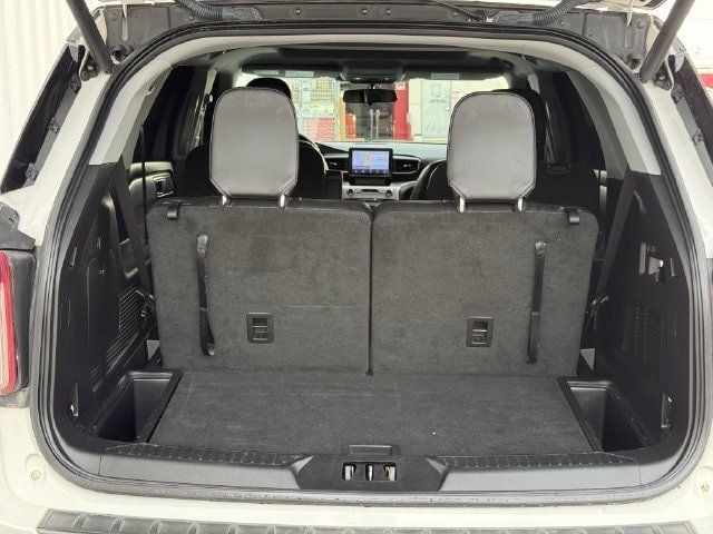 Used 2022 Ford Explorer XLT w/ Equipment Group 202A RWD image 34