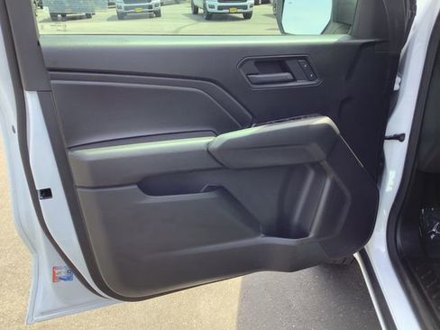 Used 2026 Chevrolet Colorado W/T w/ Advanced Trailering Package RWD image 9