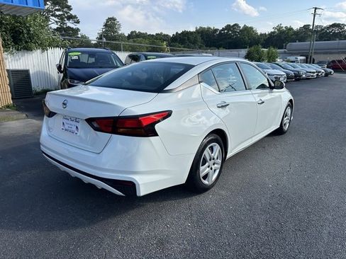 Used 2022 Nissan Altima 2.5 S image 10