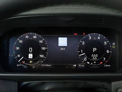 Used 2025 Land Rover Discovery Dynamic SE AWD/4WD image 32