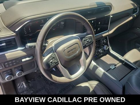 Used 2022 GMC Yukon XL Denali AWD/4WD image 26