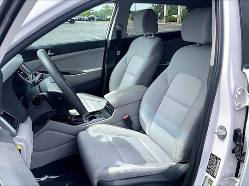 Used 2017 Hyundai Tucson SE AWD/4WD image 7