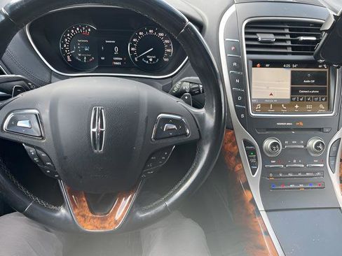 Used 2017 Lincoln MKX Reserve w/ Lincoln MKX Climate Package AWD/4WD image 10
