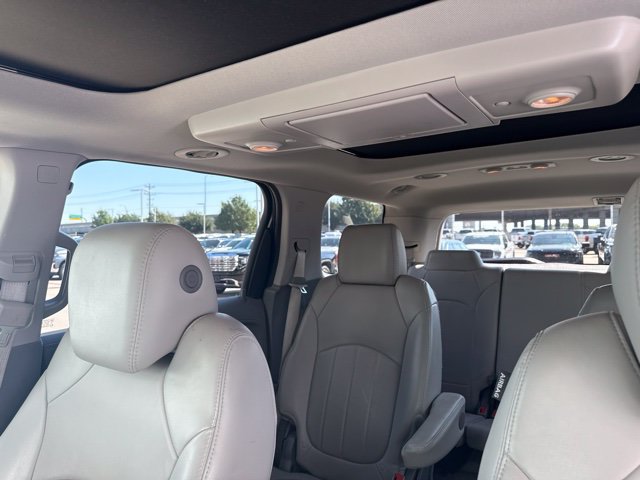 Used 2017 GMC Acadia Limited SLT AWD/4WD image 7