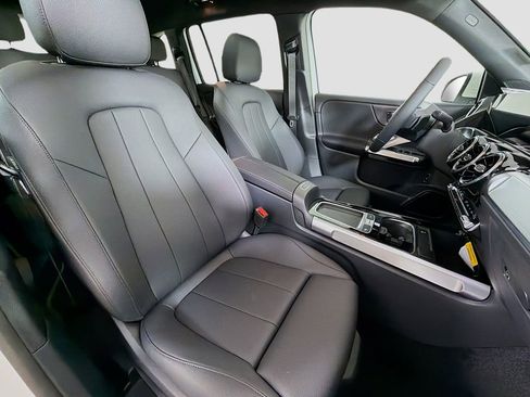 New 2026 Mercedes-Benz GLB 250 4MATIC image 29