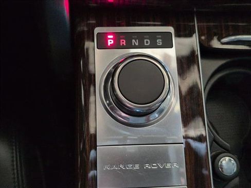 Used 2016 Land Rover Range Rover Supercharged image 12