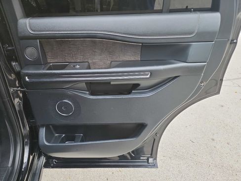 Used 2020 Ford Expedition Limited AWD/4WD image 37