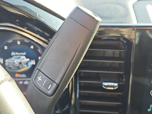 Used 2024 Chevrolet Silverado 3500 High Country w/ Technology Package image 23