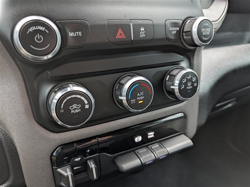 Used 2022 RAM 2500 Tradesman AWD/4WD image 24
