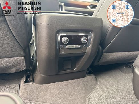 Used 2026 GMC Yukon Denali w/ Sun & Power Step Package AWD/4WD image 46