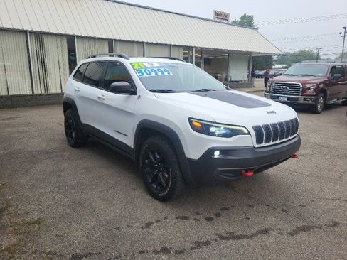 Used 2021 Jeep Cherokee Trailhawk w/ Sun, Sound & Nav Group image 5