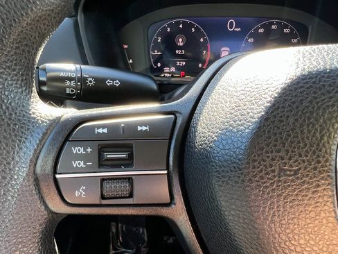 Used 2023 Honda Accord EX image 25