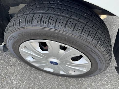 Used 2022 Ford Transit Connect XL image 16