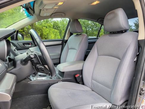 Used 2018 Subaru Legacy 2.5i Premium AWD/4WD image 8
