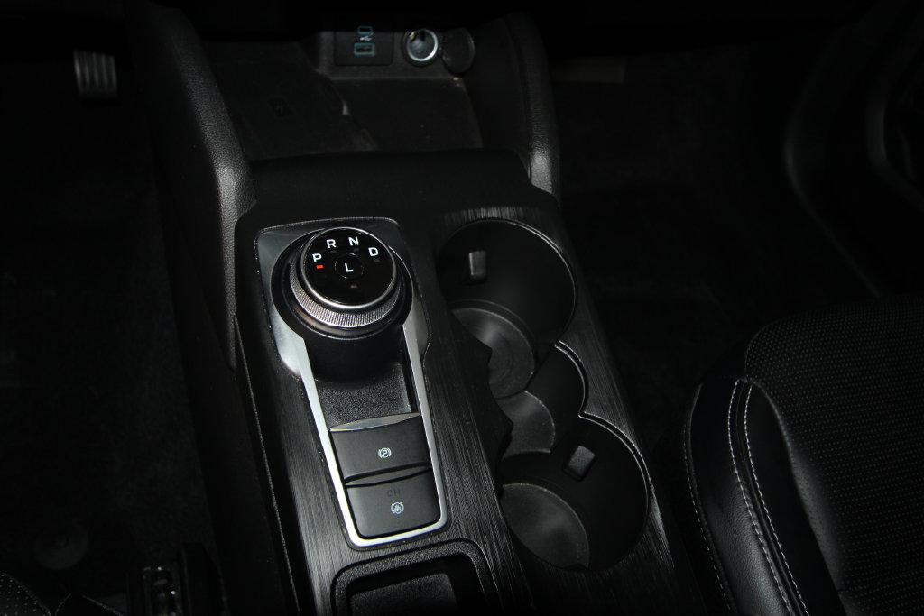 Used 2023 Ford Escape Platinum AWD/4WD image 16