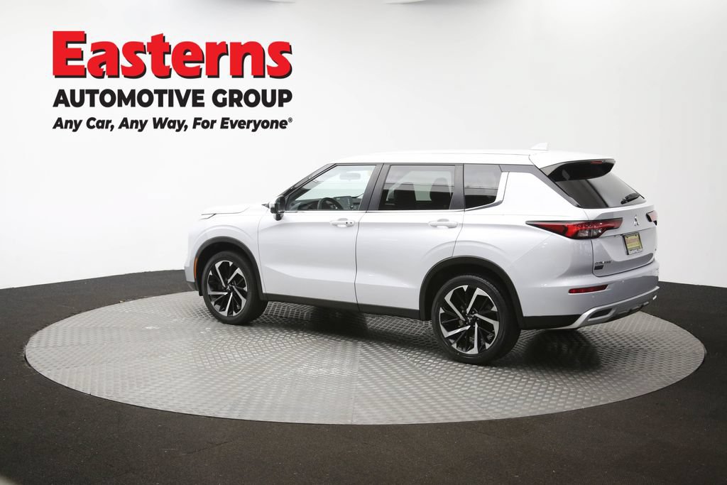 Used 2024 Mitsubishi Outlander SE AWD/4WD image 63
