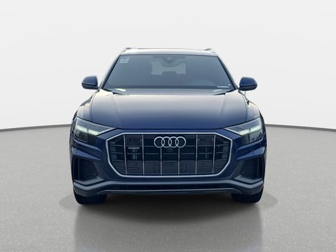 Used 2022 Audi Q8 Premium Plus image 2