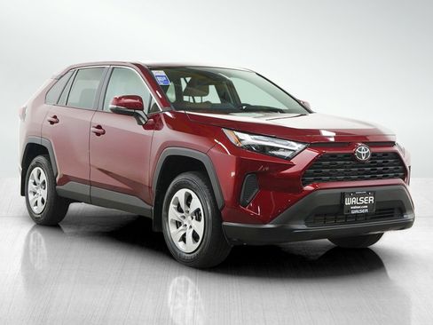Used 2025 Toyota RAV4 LE AWD/4WD image 7