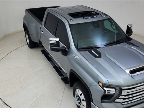 Used 2024 Chevrolet Silverado 3500 High Country image 76