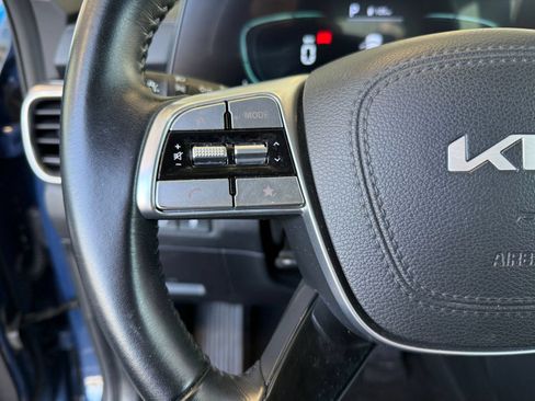 Used 2025 Kia Telluride S AWD/4WD image 16