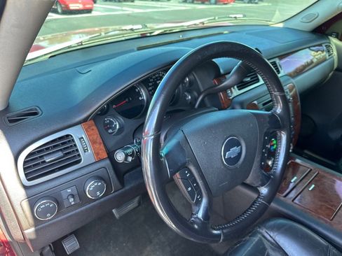 Used 2007 Chevrolet Tahoe LTZ w/ LTZ Preferred Equipment Group image 17