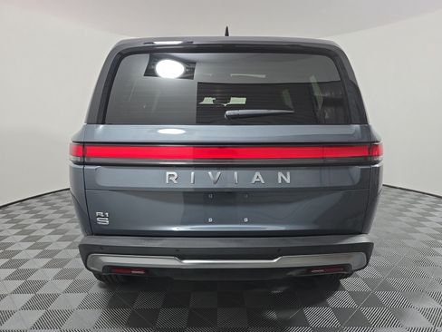 Used 2024 Rivian R1S Adventure AWD/4WD image 4