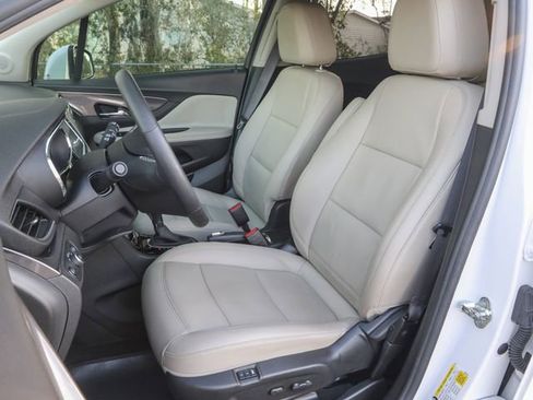 Used 2017 Buick Encore Essence image 15