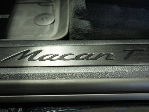 New 2026 Porsche Macan Turbo image 32