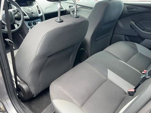 Used 2012 Ford Focus SE image 30