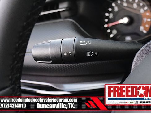 New 2026 Jeep Compass Latitude image 28