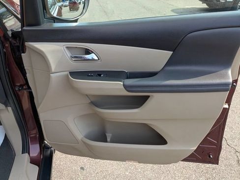 Used 2016 Honda Odyssey EX-L image 37