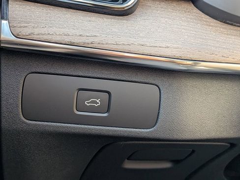 New 2026 Volvo XC90 B6 Ultra w/ Protection Package AWD/4WD image 30