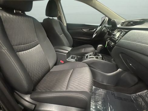 Used 2017 Nissan Rogue S FWD image 21