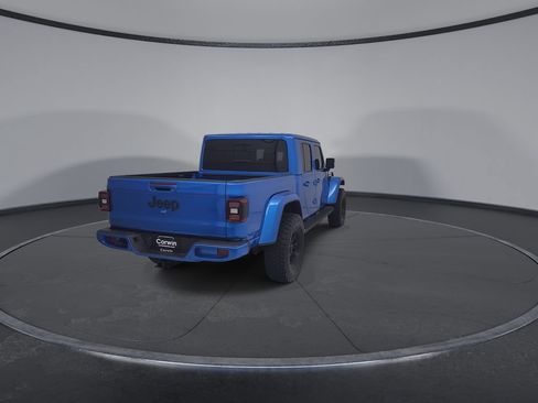 Used 2023 Jeep Gladiator Overland AWD/4WD image 3