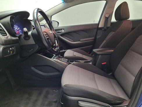 Used 2018 Kia Forte S w/ S Technology Plus Package FWD image 17