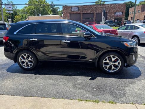 Used 2017 Kia Sorento SX AWD/4WD image 4