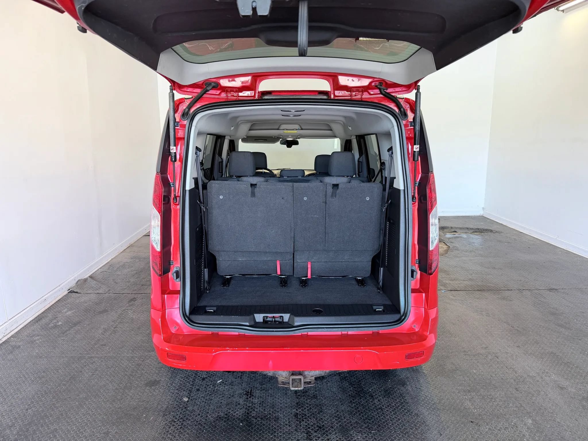 Used 2014 Ford Transit Connect XLT FWD image 40