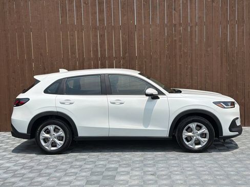 Used 2023 Honda HR-V LX image 12