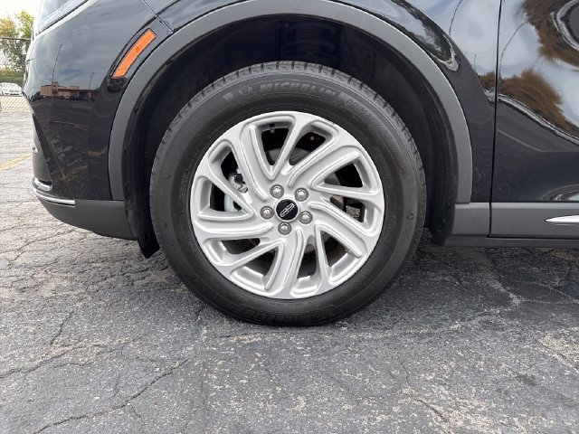 Used 2023 Lincoln Corsair AWD image 29