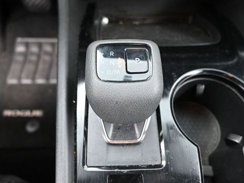 Used 2023 Nissan Rogue SV image 26