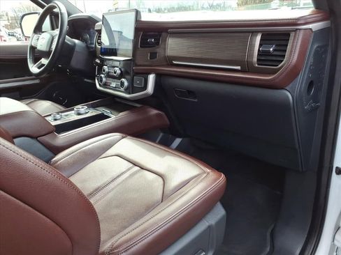 Certified 2024 Ford Expedition Max Limited AWD/4WD image 9
