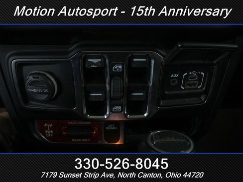 Used 2021 Jeep Gladiator Mojave w/ Uconnect 4C Nav & Sound Group image 23
