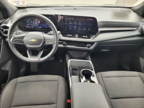 Used 2025 Chevrolet Equinox LT AWD/4WD image 13