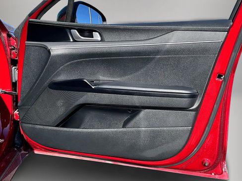 Used 2023 Kia K5 LXS image 28