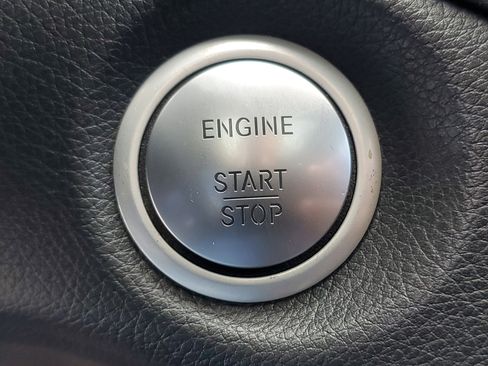 Used 2018 Mercedes-Benz GLA 250 image 27