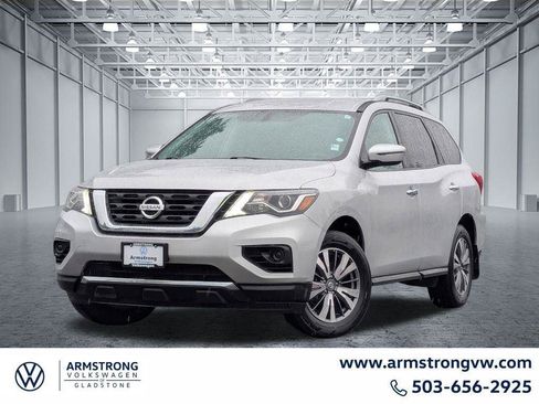 Used 2020 Nissan Pathfinder S AWD/4WD image 1