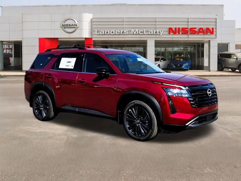 New 2026 Nissan Pathfinder SL w/ SL Premium Package FWD image 1